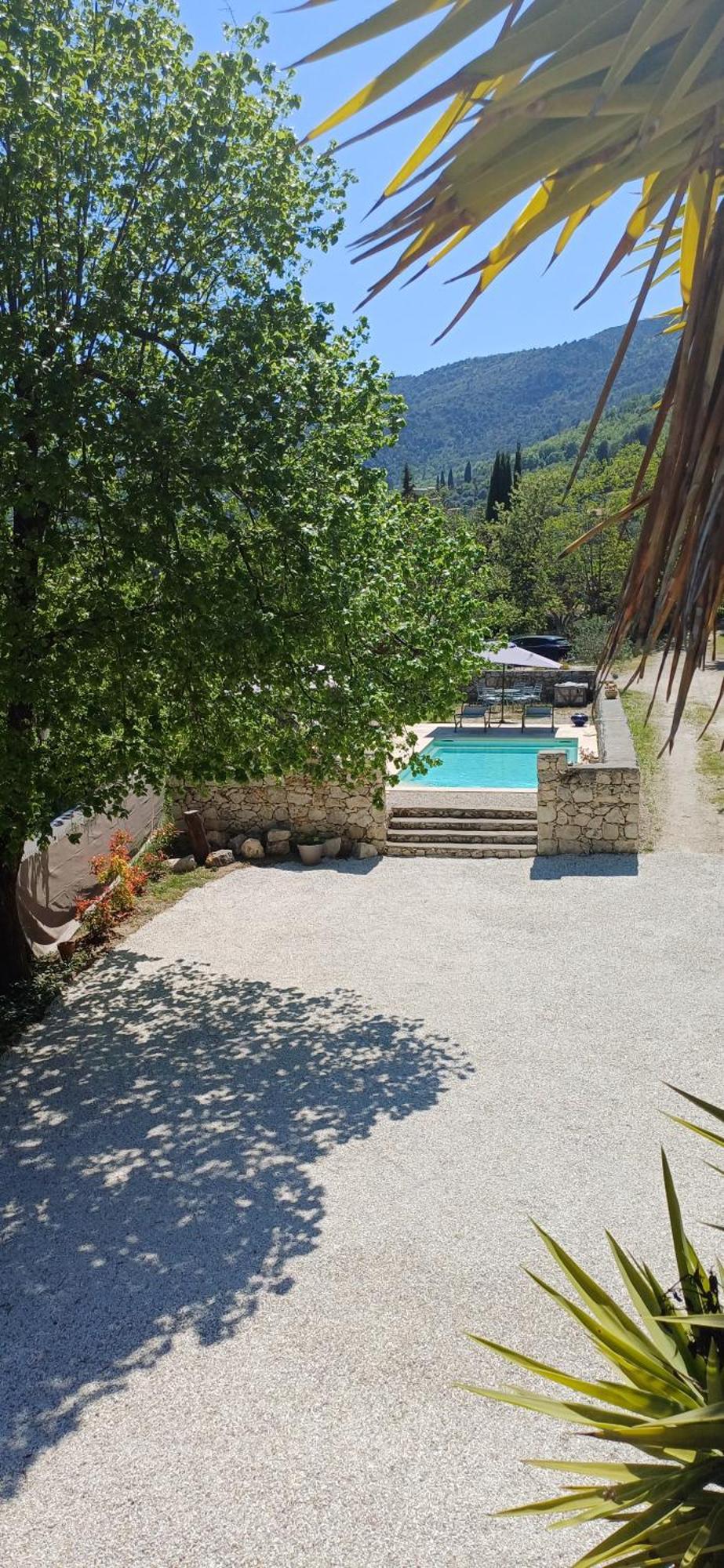 Le Domaine De La Feuilleraie Bed and Breakfast Coaraze Buitenkant foto